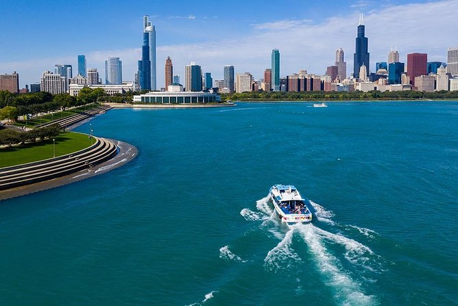 Chicago Urban Adventure River and Lake Cruise - Cruise Inclusions