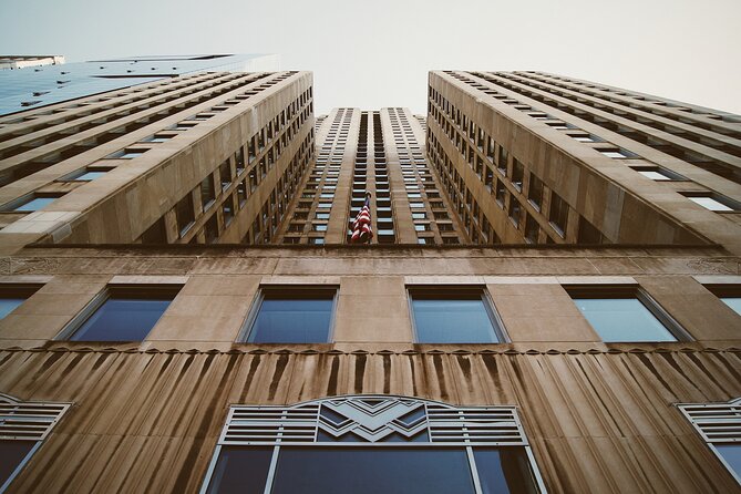 Chicago Walking Tour: Art Deco Skyscrapers Riverfront - Meeting and Ending Points