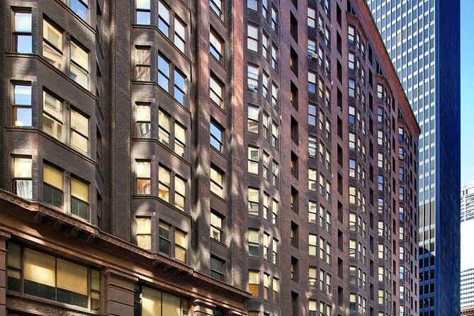 Chicago Walking Tour: Historic Skyscrapers - Chicago Board of Trade