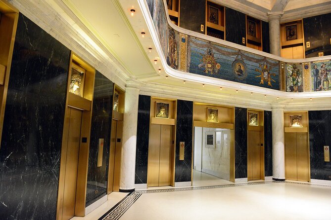 Chicago Walking Tour: Historic Skyscrapers - Tour Logistics