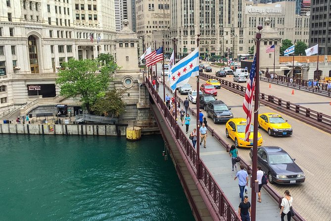 Chicago Walking Tour: The Magnificent Mile - Architecture and History Insights