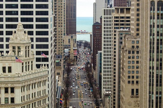Chicago Walking Tour: The Magnificent Mile - Chicago Architecture Center Access