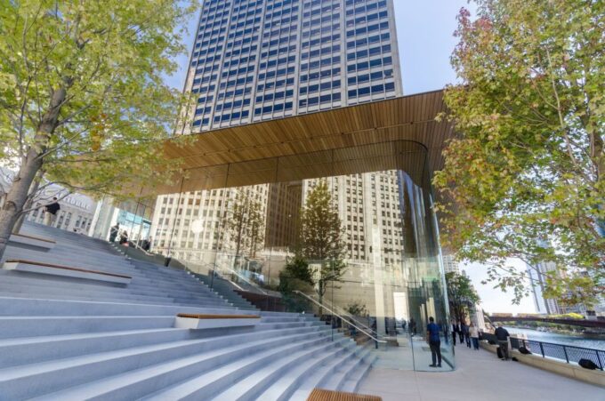 Chicagos Modern Skyscrapers Guided Walking Tour - Tour Inclusions