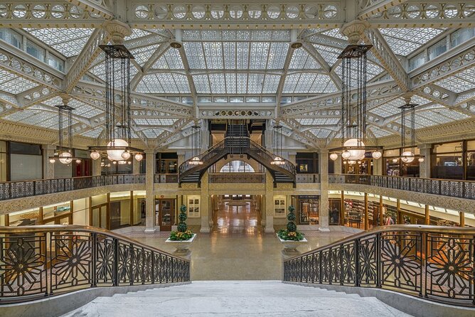 Chicagos Secret Interiors Architectural Walking Tour - Meeting and Pickup Information