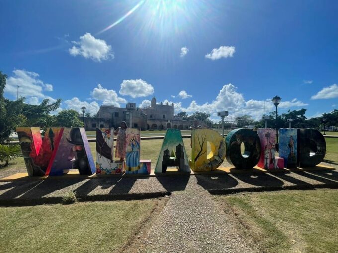 Chichen Itza + - Getting to Chichen Itza