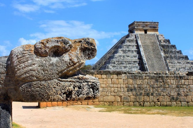 Chichen Itza Basic Tour: Sacred Cenote, Lunch, and Valladolid - Chichen Itza: Ancient Mayan City
