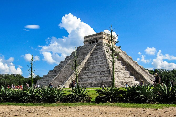 Chichen Itza & Ekbalam Tour With Cenote - Discovering the Ekbalam Ruins