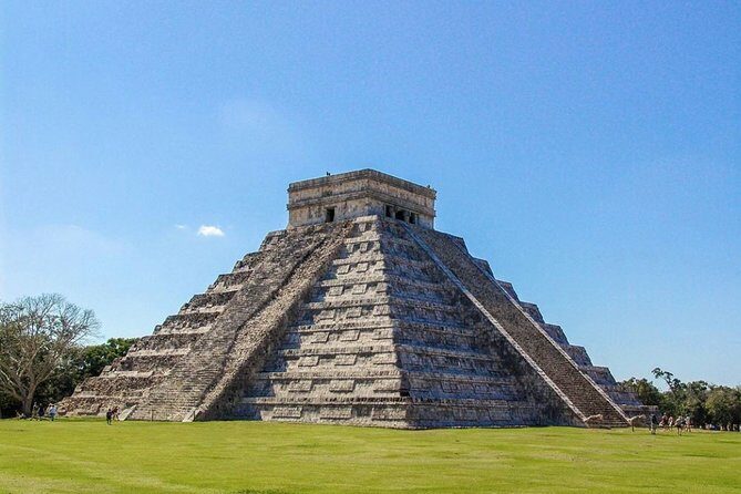 Chichen Itza Maya Amazing Adventure - The Guide and Overall Experience