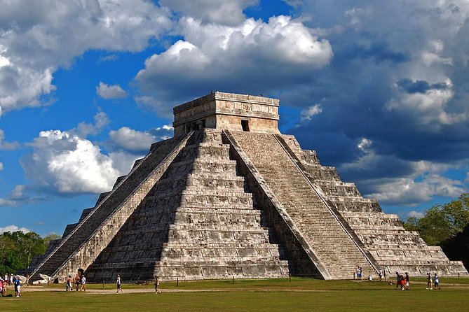 Chichen Itza the Mayan Wonder Tour From Cancun and Riviera Maya - Meeting and Pickup