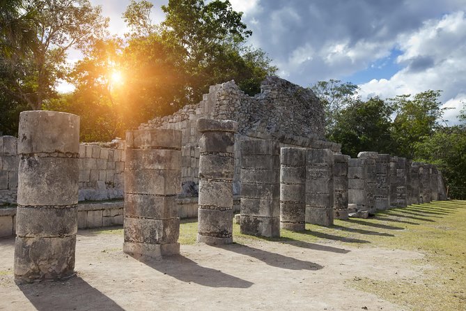 Chichen Itza Tour and Traditional Yucatecan Lunch From Cancun and Riviera Maya - Guided Historical Insights