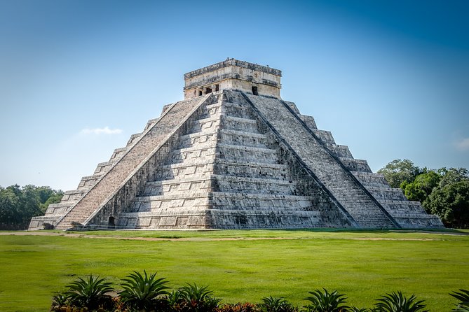 Chichen Itza Tour One of the Seven Wonders With Transportation From Cancún - Exploring Chichen Itza