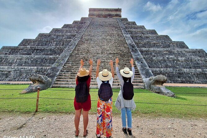 Chichen Itza : Walking Tour with Expert Guide and Skip-the-Line Access! - An Introduction to the Tour Experience