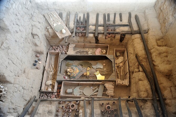 Chiclayo in a Day: Huaca Rajada, Tucume and Sipan Royal Tomb Museum With Lunch - Lunch and Refreshments