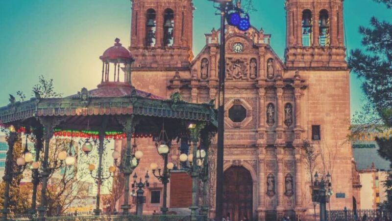 Chihuahua: Magical Christmas Guided Walking Tour - What to Expect
