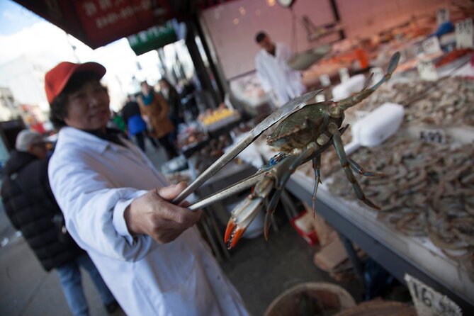 Chinatown Photo Safari - Vibrant Markets and Shops