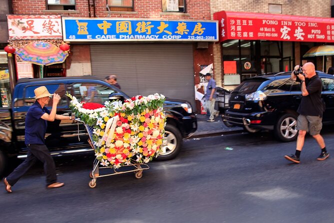 Chinatown Photo Safari - Discovering Hidden Alleyways