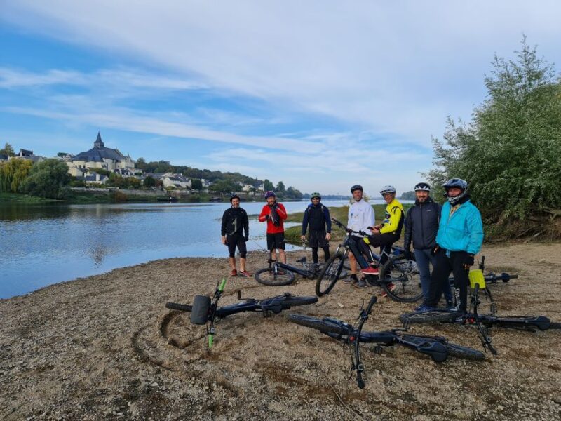 Chinon: Bicycle Tour of Saumur Wineries With Picnic Lunch - Saumur Champigny Hill Vineyards
