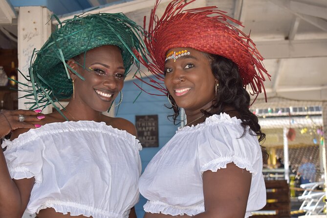 CHIPPIES BAHAMAS Island Tours : Feel The Culture - Group Size and Duration