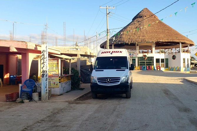 Chiquila Cancun Downtown Shuttle - Shared Shuttle vs. Collectivo