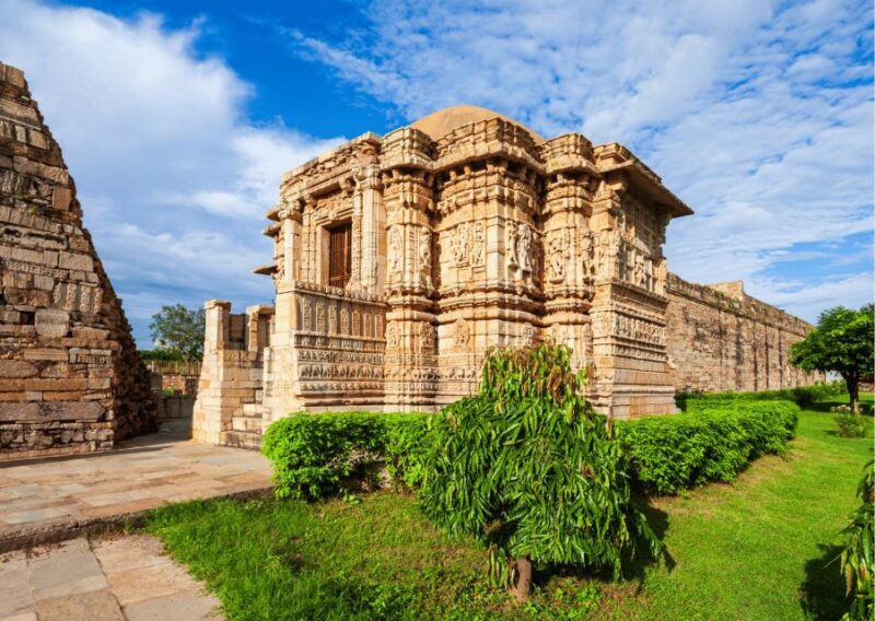 Chittorgarh Trails (Guided Full Day Tour From Udaipur) - Highlights of Chittorgarh Fort