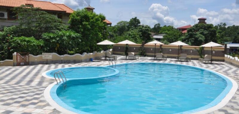 Chitwan Jungle Safari With National Park Tower Night Stay - Recommended Attire