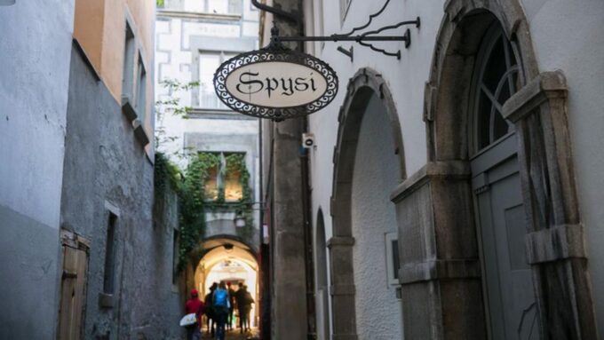 Chocolate Fun in Bern - Finishing at the Bear Pit