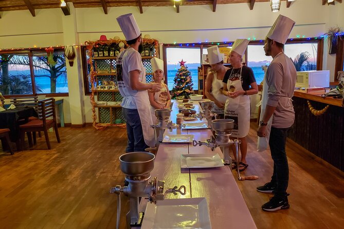 Chocolate Making Class at the Roatan Chocolate Factory in West End - Pickup Information