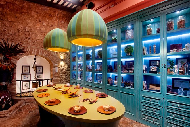 Chocolate-Making Experience & Colonial Zone Walking Tour - Pickup and Meeting Details