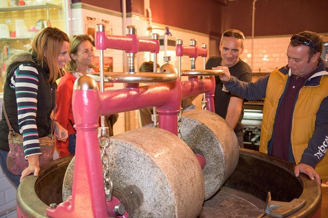 Chocolate Making Experiences at Our Artisanal Chocolate Factory. - Award-winning Ethically-sourced Chocolates