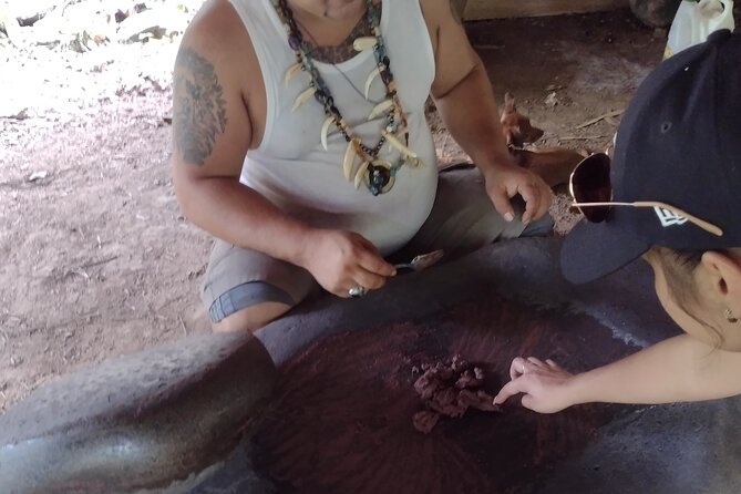 Chocolate Native Indigenous Tour and Waterfall Adventure - Chocolate-Making Process