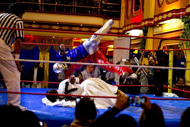 Cholitas Wrestling/Cholitas Luchadoras - Key Points