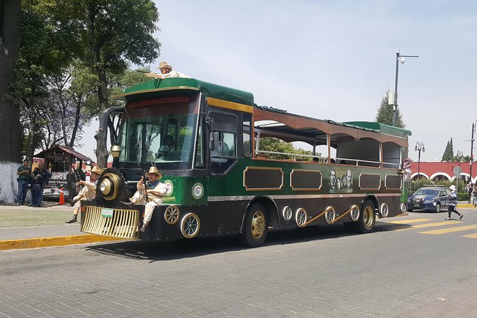 Cholula Magical Twon on a Traditional Tram From Puebla - Lunch in the City