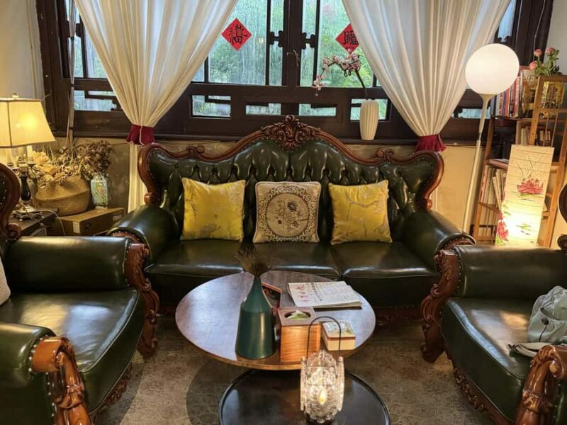 Chongqing: ELing Hill 3.5h Guided Walking Tour - Key Points