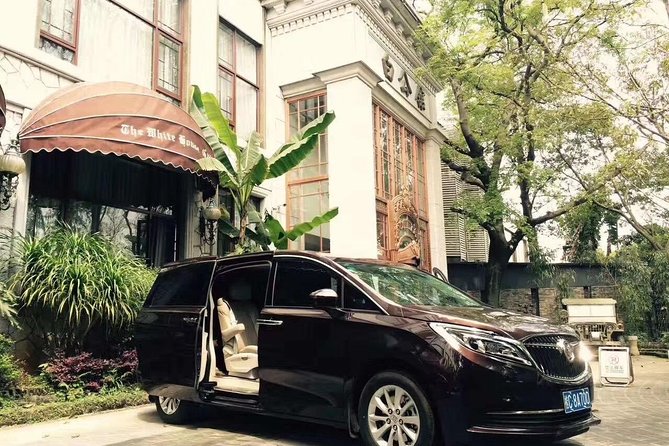 Chongqing Jiangbei International Airport (CKG) to Chongqing Hotel - Availability and Scheduling