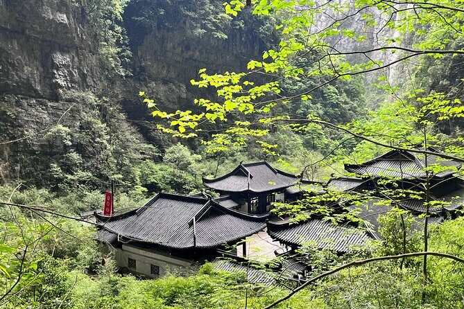 Chongqing Wulong: All inclusive luxury private trip to 2 spots - Discovering Wulong Karst: A Natural Wonder in Comfort
