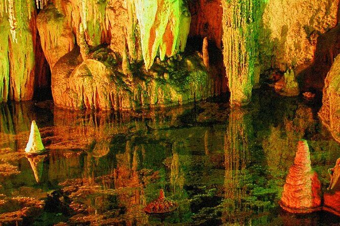 Chongqing Wulong: All inclusive luxury private trip to 2 spots - How the Experience Feels in Practice