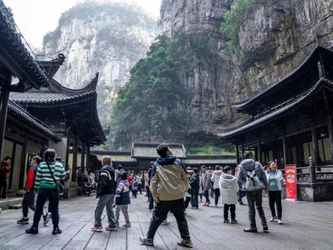 Chongqing: Wulong Three Bridge & Longshuixia Fissure Gorge - Transportation and Inclusions