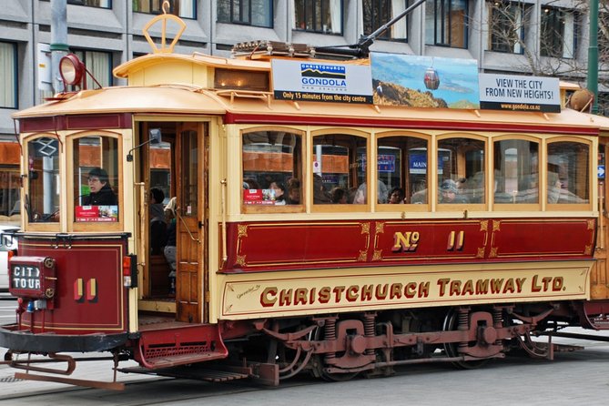 Christchurch Airport Transfers : Christchurch to Airport CHC in Luxury Van - Vehicle and Amenities