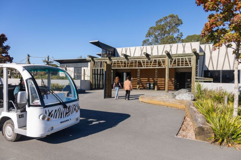 Christchurch: Orana Wildlife Park Admission - Wildlife Encounters and Presentations