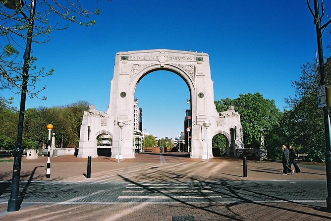 Christchurch Private Luxury Full Day Tour - Exploring Christchurchs Scenery and History
