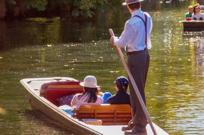 Christchurch Tram City Tour & Punting Combo - Attractions During Summer
