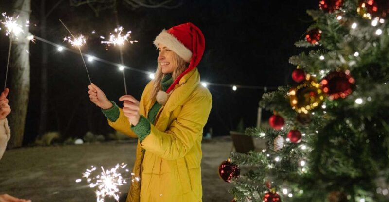 Christmas Enchantment: Walking Tour in Compostela - Festive Atmosphere