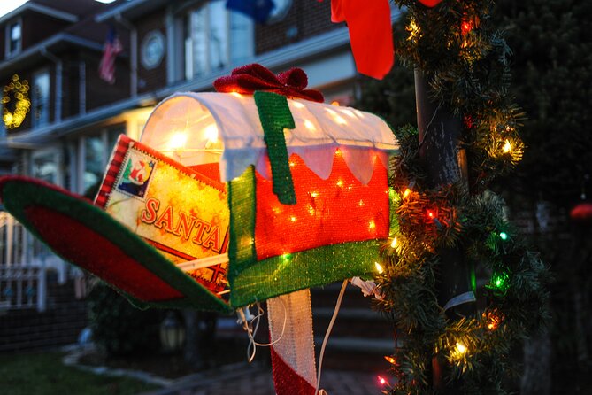 Christmas Holiday Lights NYC Sightseeing Tours With Special Gifts - Key Points