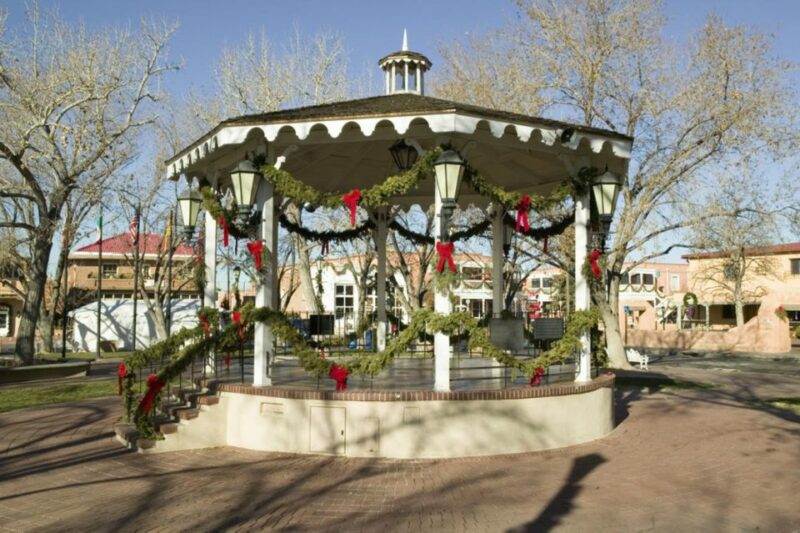 Christmas in Albuquerque, the Land of Enchantment - Festive Markets and Attractions