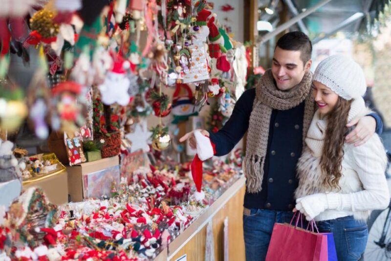 Christmas in the City: A Minneapolis Walking Tour - Tour Features