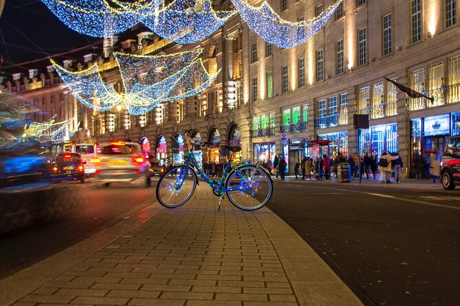 Christmas Lights Bike Tour of London - Sights Along the Way