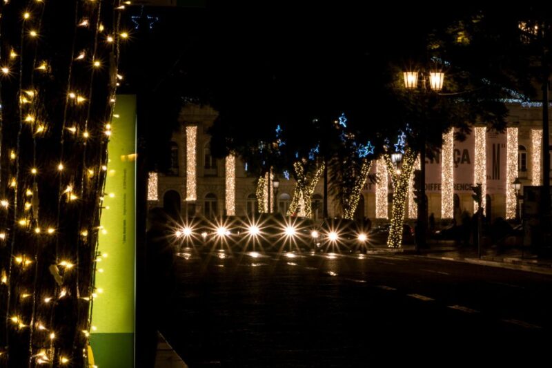 Christmas Lights Creative Photography in Lisbon - Instructor Support