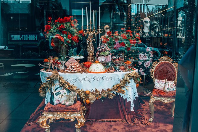 Christmas Lights in Beverly Hills - Private Guide and Free Coffee With Dessert - Accessibility and Requirements