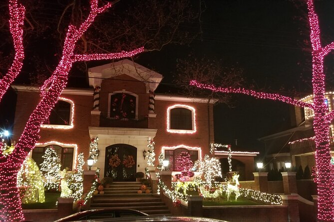 Christmas Lights Tour of Dyker Heights Brooklyn - Accessibility Information