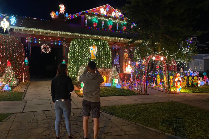 Christmas Lights Wonderland Deluxe Golf Cart Guided Tour in Tampa - Meeting Point and Parking